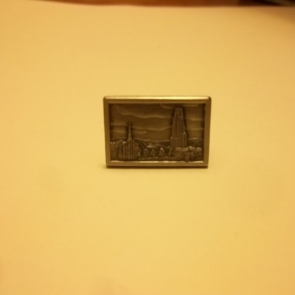 Rare University of Pittsburgh Pin Cathedral of Learning - Picture 7 of 11
